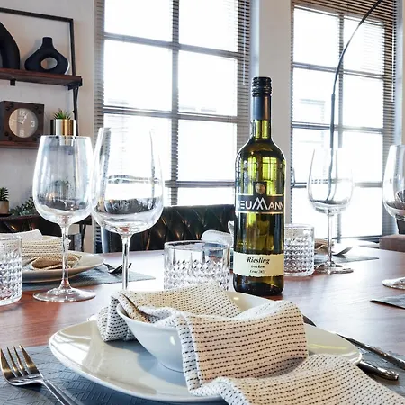 Nobilis - Marktplatz - 7 Pers - Netflix - Ps4